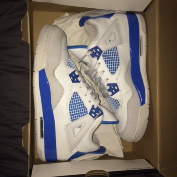 Jordan 4 Retro Military Blue (2012) - Picture 1 of 2
